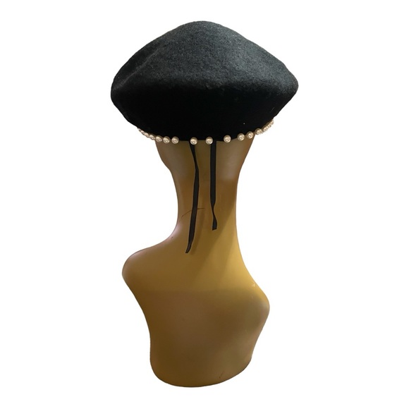 Woman’s Pearl Lined Black Beret Hat  Small - Picture 4 of 7